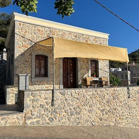 Panos Renos Studio, A Cozy Home By The Beach! Myrties Екстериор снимка